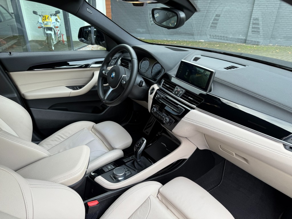 BMW-X2-sDrive18i M-Sport,HUD,LED,Leer,Camera,NaviPro,Dealer OH,Stoelverw