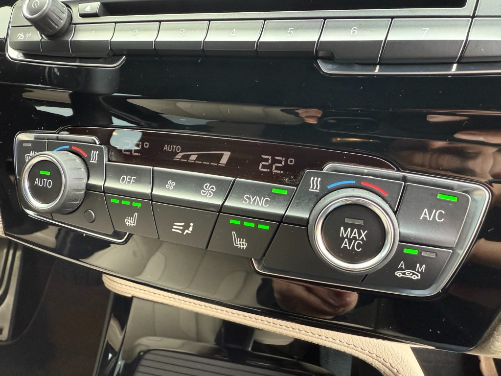 BMW-X2-sDrive18i M-Sport,HUD,LED,Leer,Camera,NaviPro,Dealer OH,Stoelverw