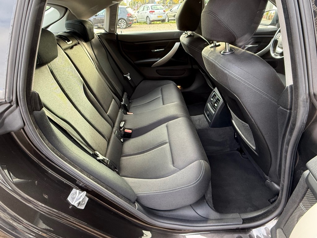 BMW-4-SERIE GRAN COUPE-420I Corporate Lease Executive Aut. Navi Pdc NL-auto!