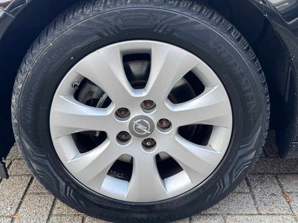 OPEL-INSIGNIA-1.6 TURBO AUTOMAAT 170PK LED NAVIGATIE AIRCO LMV PDC