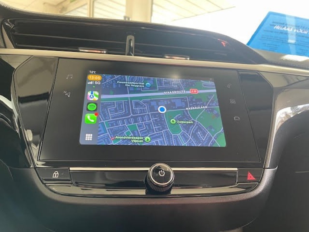 OPEL-CORSA-1.2 T Automaat Winterpakket Navigatie app Airco PDC Leder Half