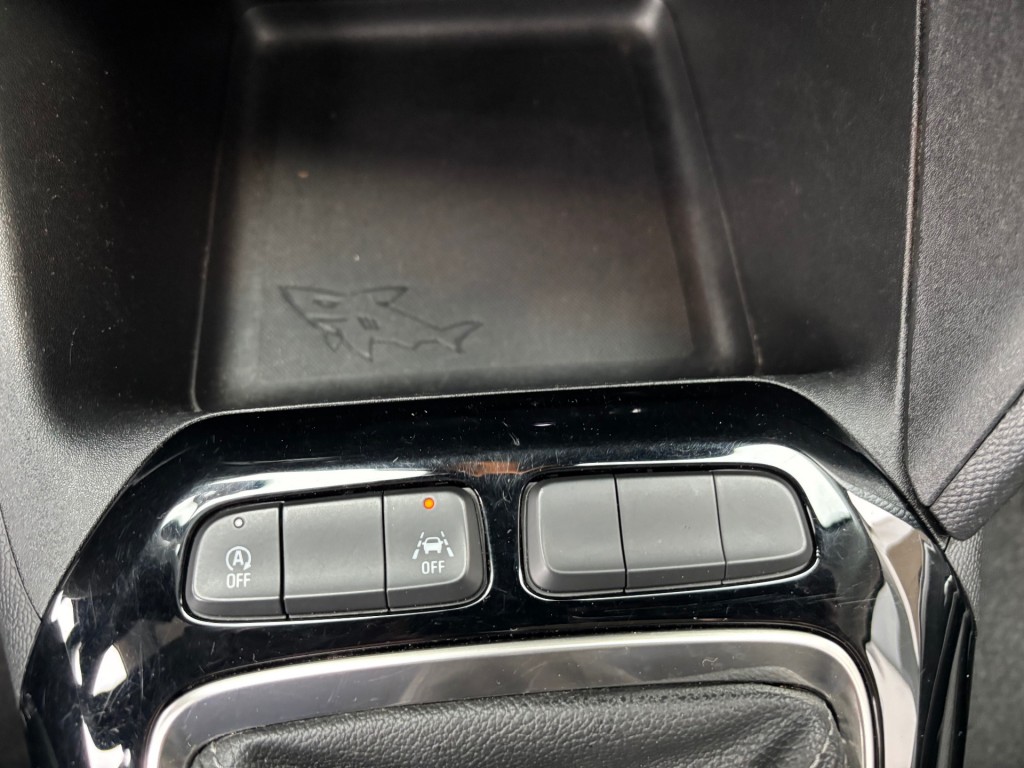 OPEL-CORSA-1.2 ELEGANCE NAVI AIRCO CRUISE CONTROL  LMV