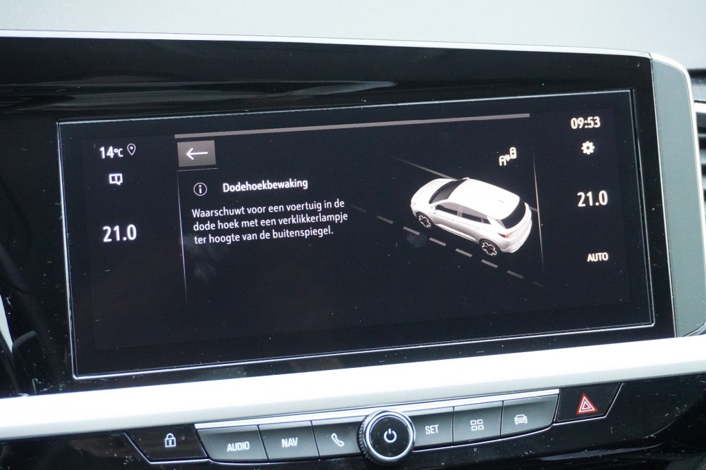 OPEL-GRANDLAND-1.2 Turbo GS / Camera + PDC / Navi Pro / 18 inch / DAB+