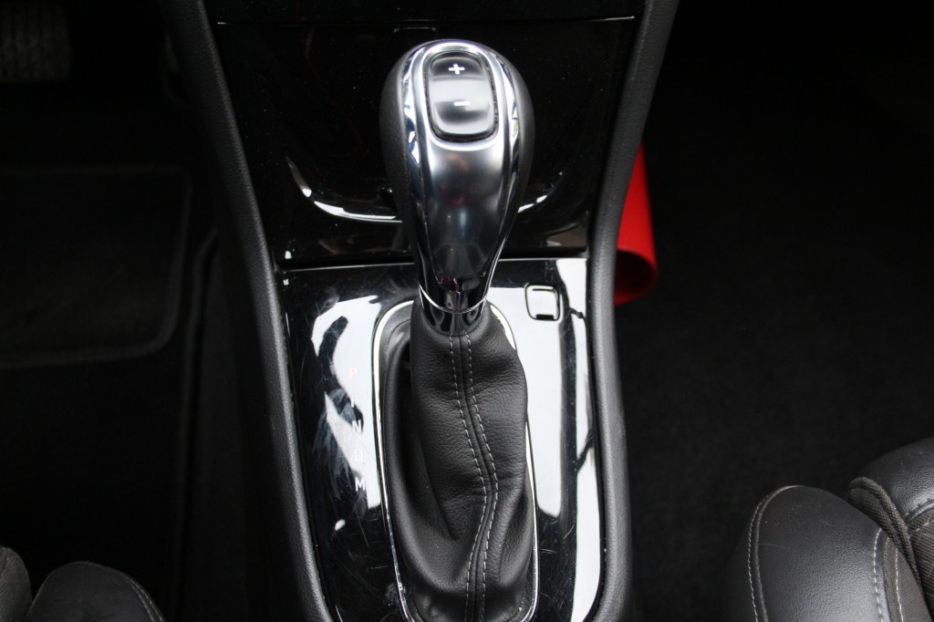 OPEL-MOKKA X-1.4 Turbo Innovation, Halfleer, PDC, Camera, Lichtm. Navi, Cruise