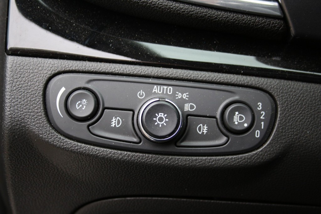 OPEL-MOKKA X-1.4 Turbo Innovation, Halfleer, PDC, Camera, Lichtm. Navi, Cruise