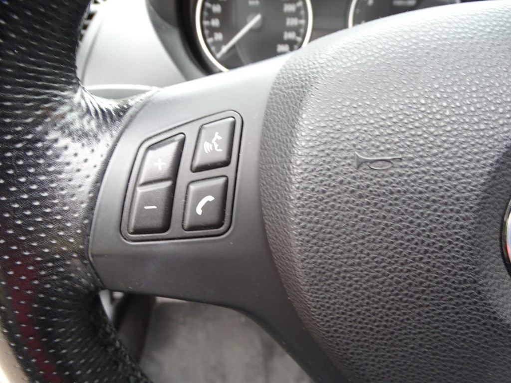 BMW-1-SERIE-120I HIGH EXECUTIVE  CABRIO M PAKKET LEER AIRCO ELECTRISCH DAK