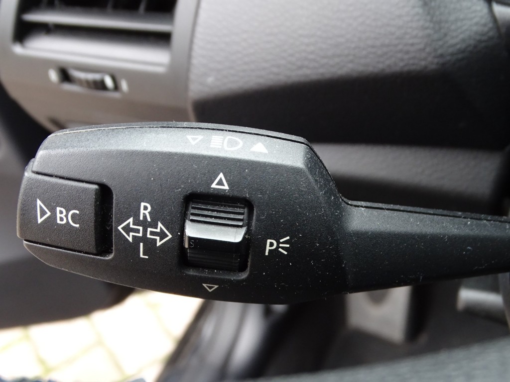 BMW-1-SERIE-120I HIGH EXECUTIVE  CABRIO M PAKKET LEER AIRCO ELECTRISCH DAK