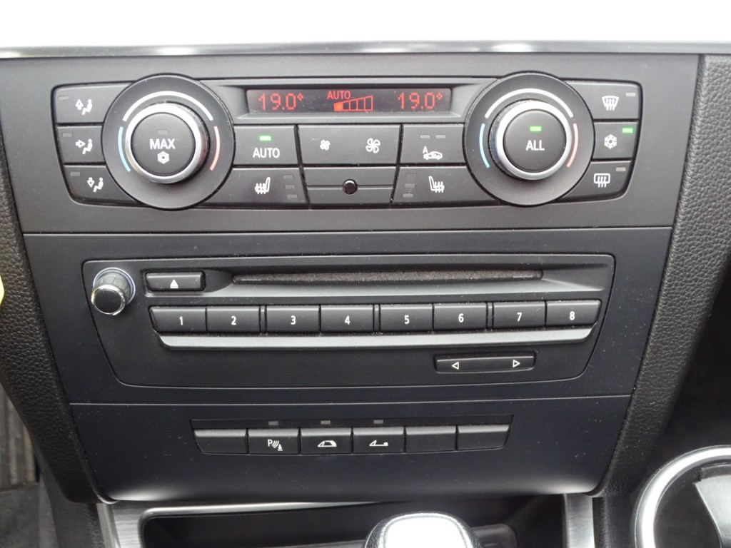 BMW-1-SERIE-120I HIGH EXECUTIVE  CABRIO M PAKKET LEER AIRCO ELECTRISCH DAK