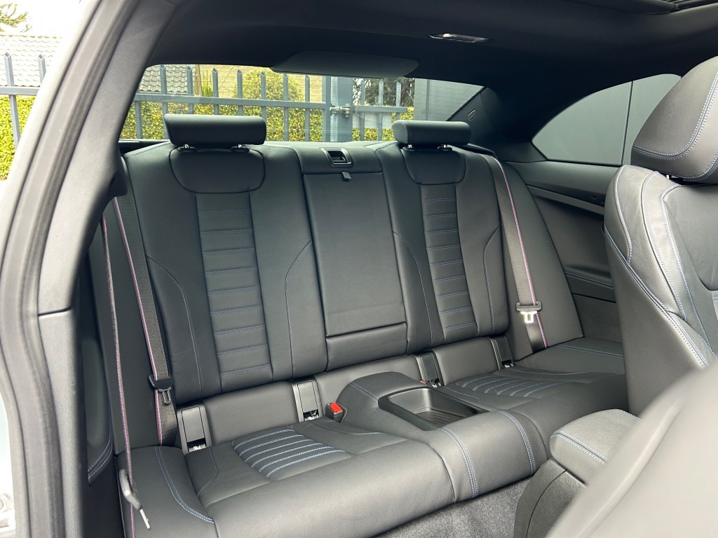 BMW-2-SERIE-Coupe 220i M Sport Shadow S.dak Leder LED Sfeerlicht L-Cockpit NL-auto