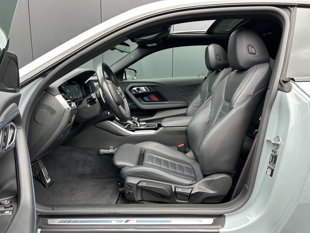 BMW-2-SERIE-Coupe 220i M Sport Shadow S.dak Leder LED Sfeerlicht L-Cockpit NL-auto