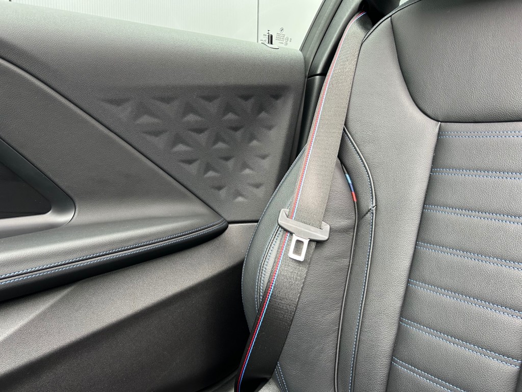 BMW-2-SERIE-Coupe 220i M Sport Shadow S.dak Leder LED Sfeerlicht L-Cockpit NL-auto