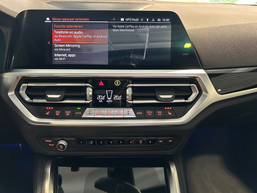 BMW-2-SERIE-Coupe 220i M Sport Shadow S.dak Leder LED Sfeerlicht L-Cockpit NL-auto