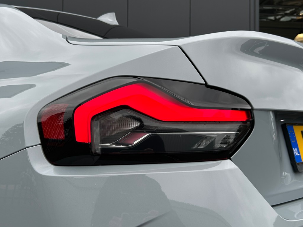 BMW-2-SERIE-Coupe 220i M Sport Shadow S.dak Leder LED Sfeerlicht L-Cockpit NL-auto