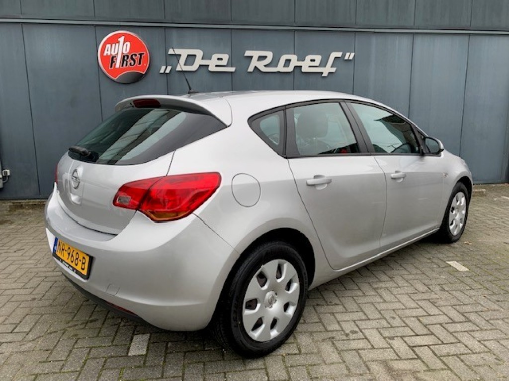 OPEL-ASTRA-1.6 SELECTION AIRCO  CRUISE  71 dKM!!!!!