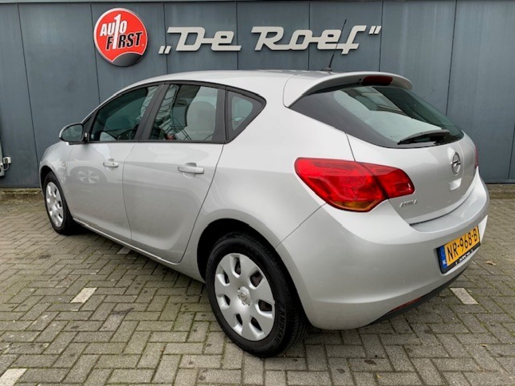 OPEL-ASTRA-1.6 SELECTION AIRCO  CRUISE  71 dKM!!!!!