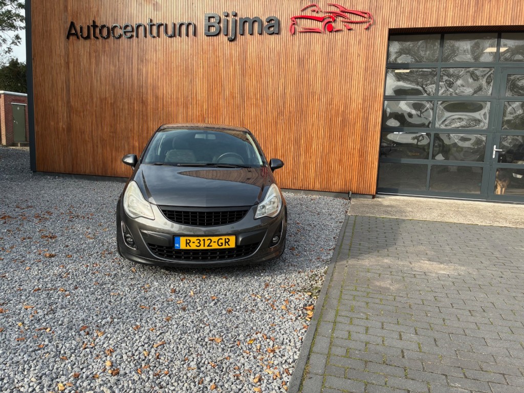 OPEL-CORSA-1.6-16V T Color Edition OPC-Line