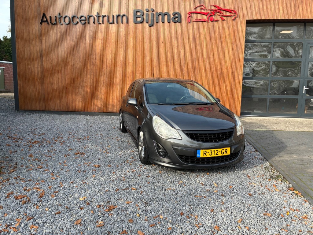 OPEL-CORSA-1.6-16V T Color Edition OPC-Line