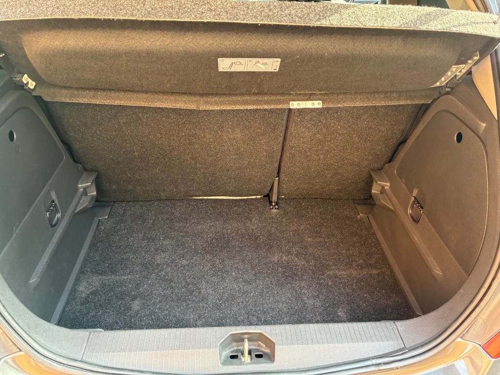 OPEL-CORSA-1.6-16V T Color Edition OPC-Line