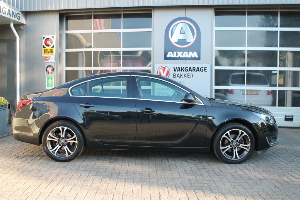 OPEL-INSIGNIA-1.6 T INNOVATION CLIMA CAMERA LEER TREKHAAK