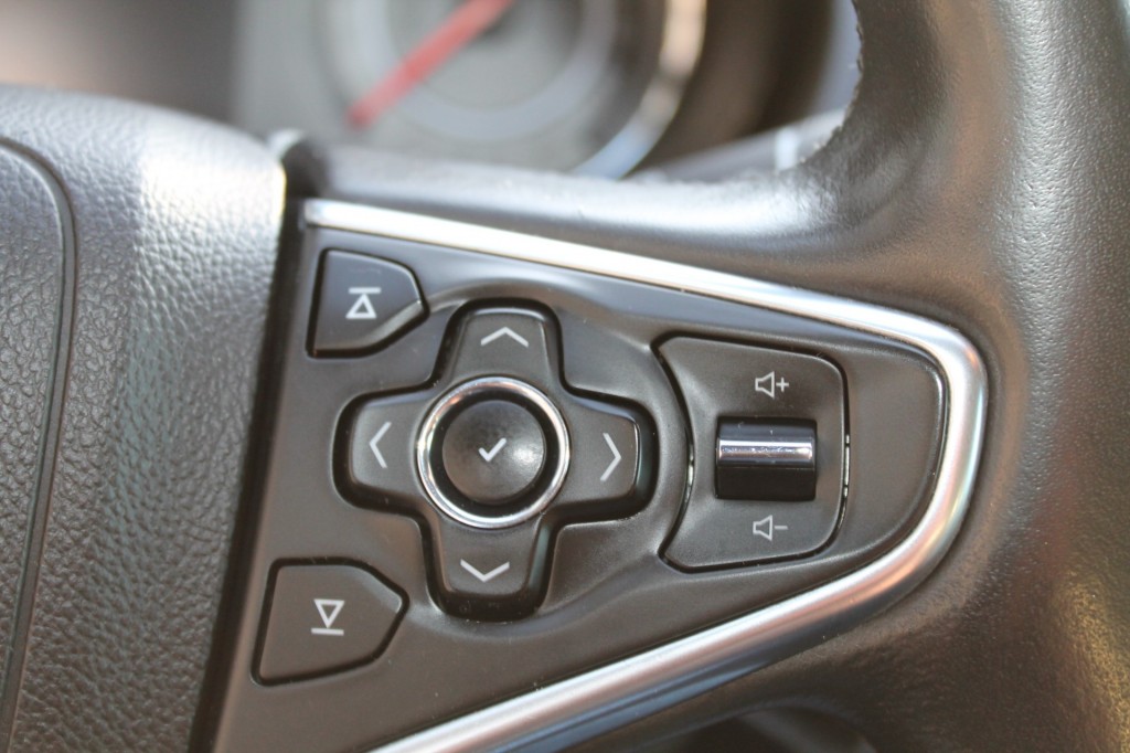 OPEL-INSIGNIA-1.6 T INNOVATION CLIMA CAMERA LEER TREKHAAK