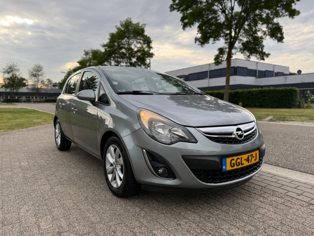 OPEL-CORSA-1.2-16V AUT 5 Deurs