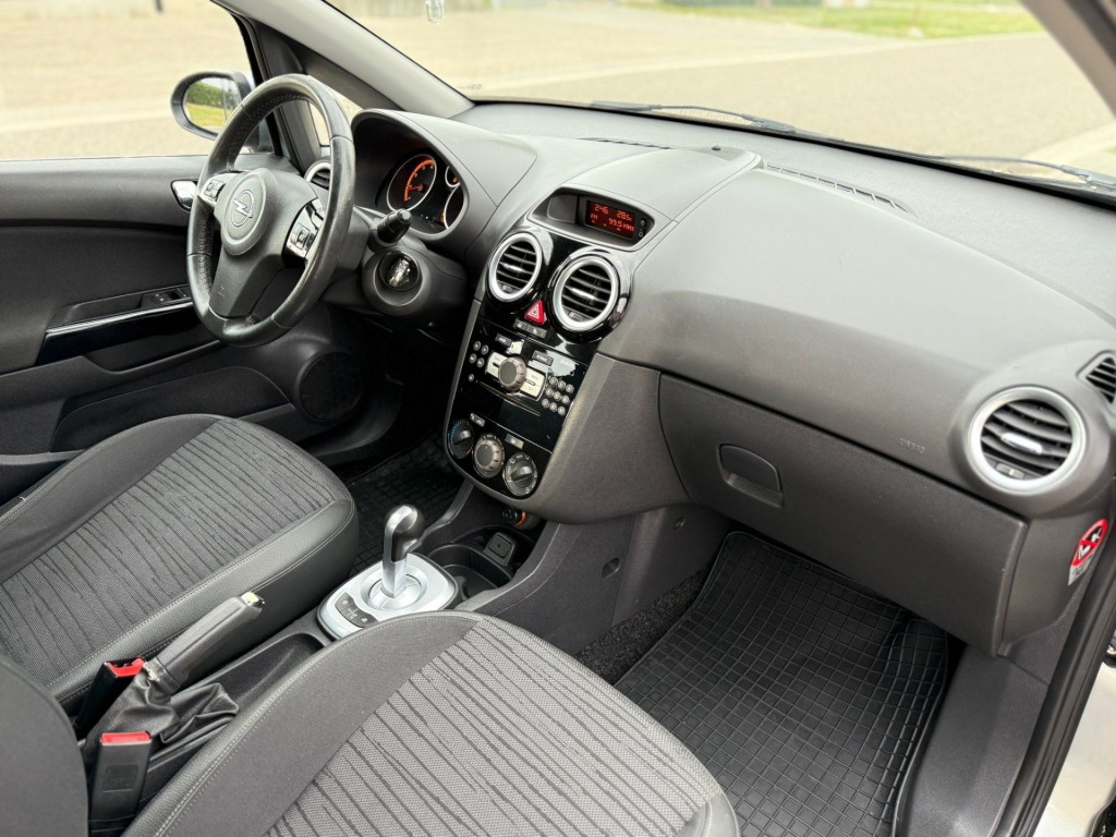 OPEL-CORSA-1.2-16V AUT 5 Deurs