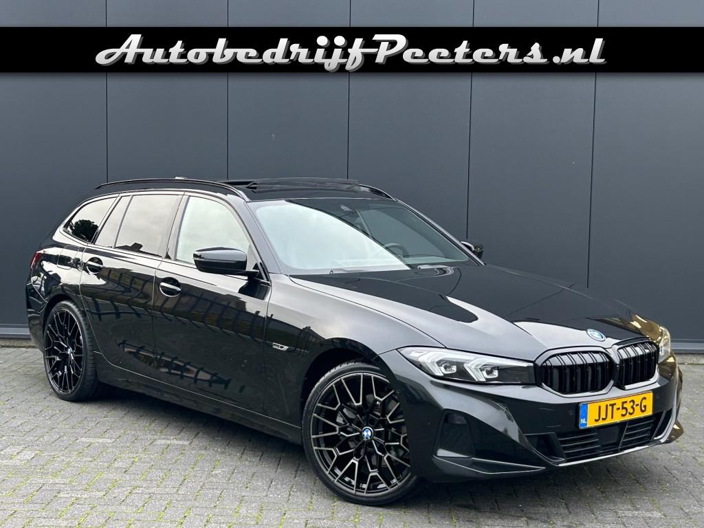BMW-3-SERIE-Touring 330e xDrive Pano ACC Leder H/K Sfeerlicht L-Cockpit Trekhaak