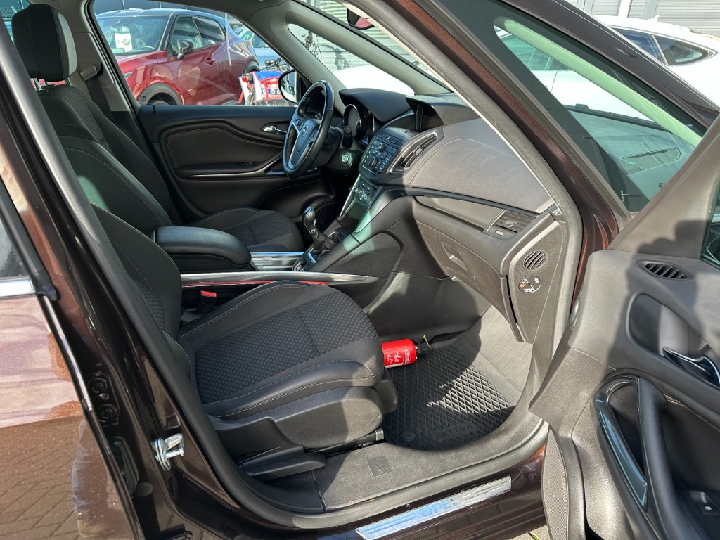 OPEL-ZAFIRA-Tourer 1.4T.Cosmo 7 persoons! 1e eigenaar! Navigatie, airco, PDC, trekhaak