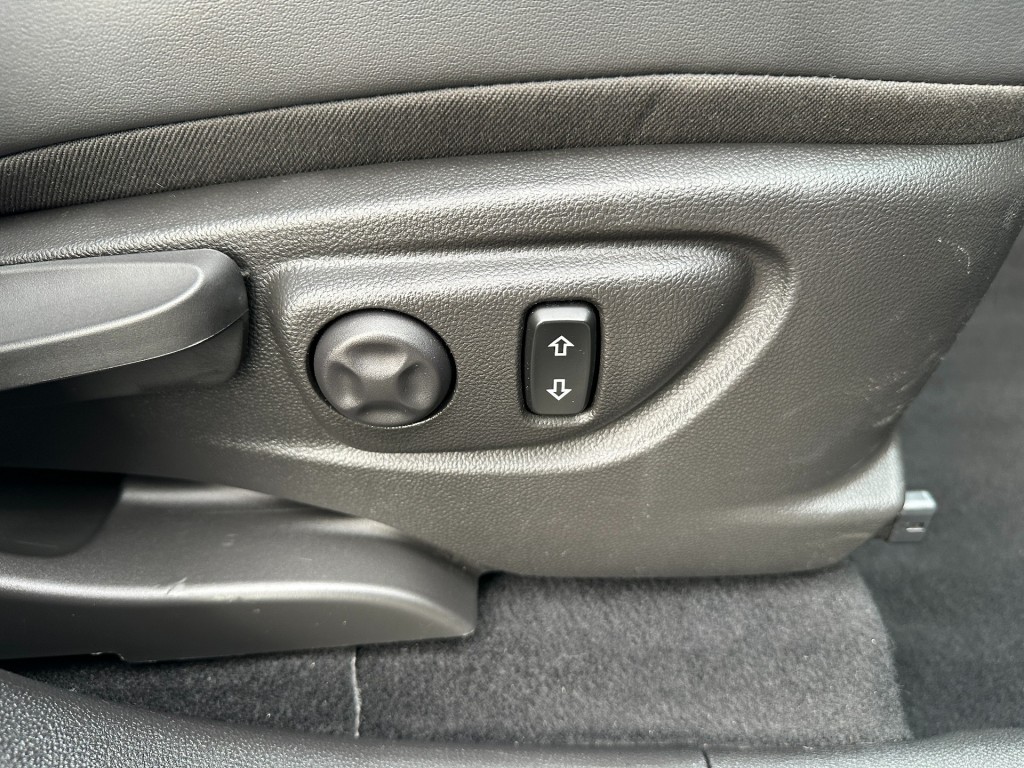 OPEL-MOKKA X-1.4 Turbo Business, navigatie, trekhaak, PDC, cruise control, Apple Carplay