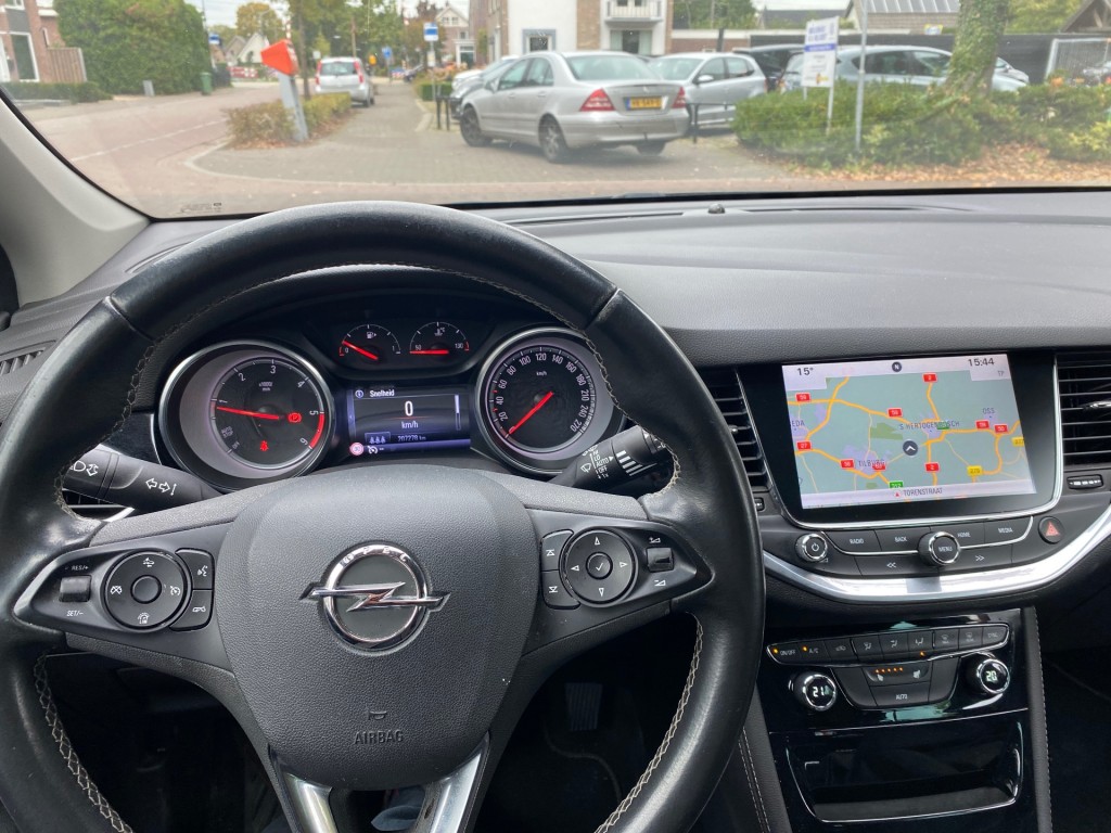 OPEL-ASTRA-SPORTS TOURER 1.6 CDTI BUSINESS EXECUTIVE / TREKHAAK / NAVI