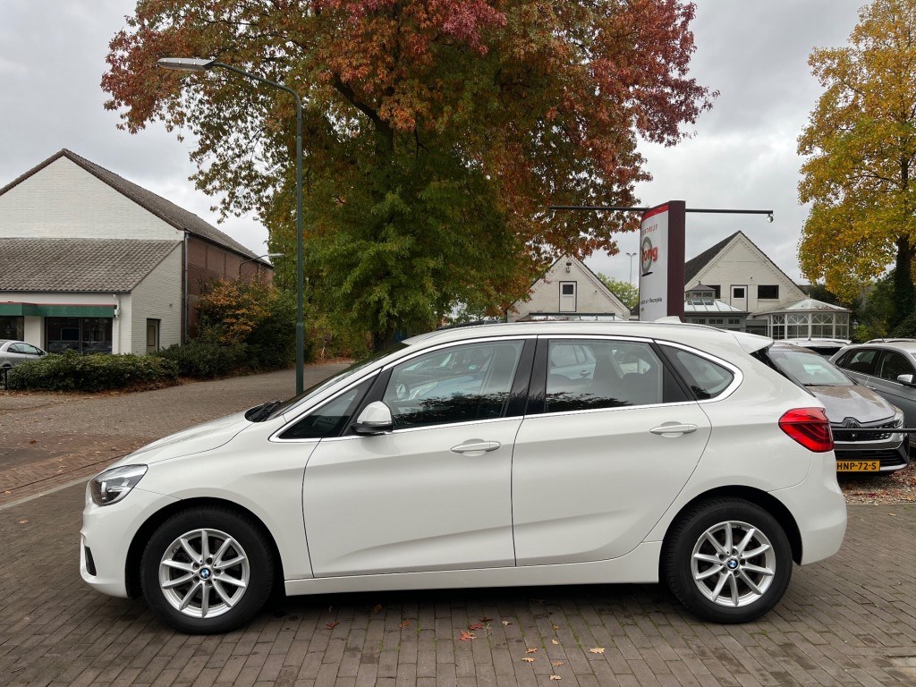BMW-2-SERIE ACTIVE TOURER-218I EXECUTIVE / NAVI / TREKHAAK / CRUISE CTR. / PDC / AIRCO-ECC