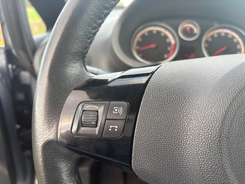 OPEL-CORSA-1.4-16V 111 EDITION / AIRCO / 5 DRS / 1E EIGENAAR