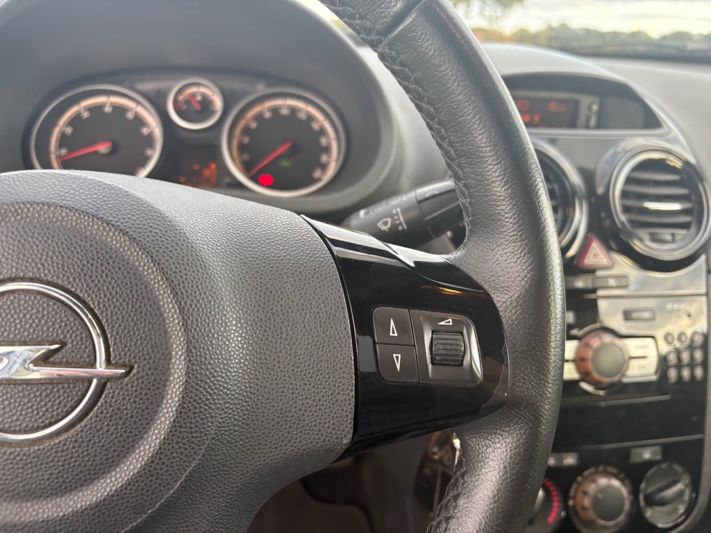 OPEL-CORSA-1.4-16V 111 EDITION / AIRCO / 5 DRS / 1E EIGENAAR