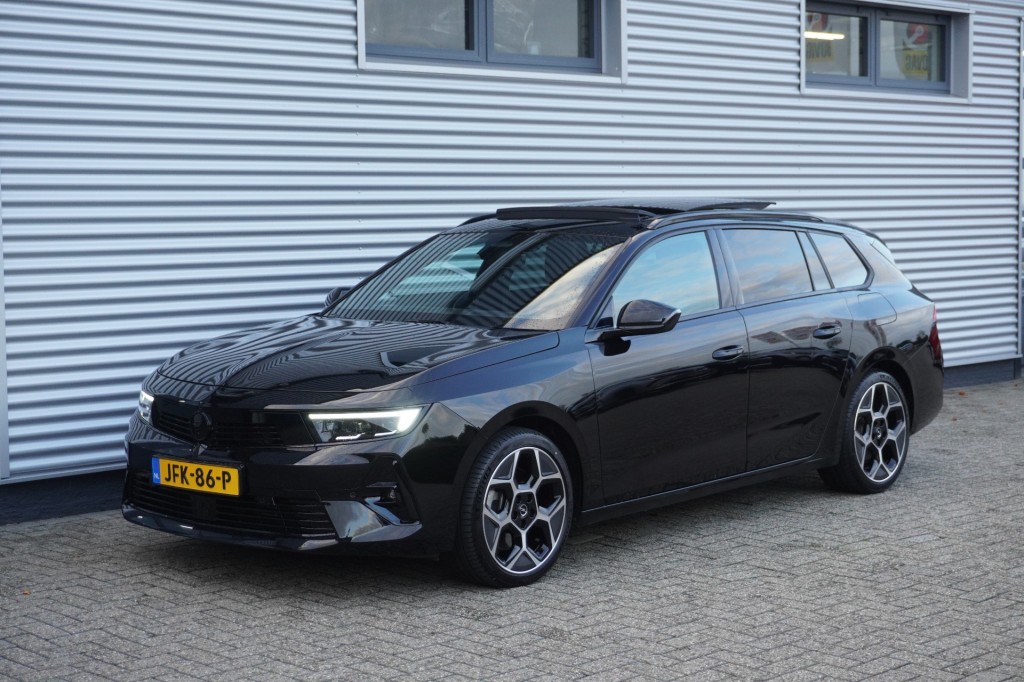 OPEL-ASTRA-Sports Tourer 1.6 Turbo Hybrid Ultimate / Panoramadak / Camera / AGR-stoelen / Winterpakket