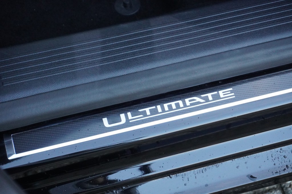 OPEL-ASTRA-Sports Tourer 1.6 Turbo Hybrid Ultimate / Panoramadak / Camera / AGR-stoelen / Winterpakket