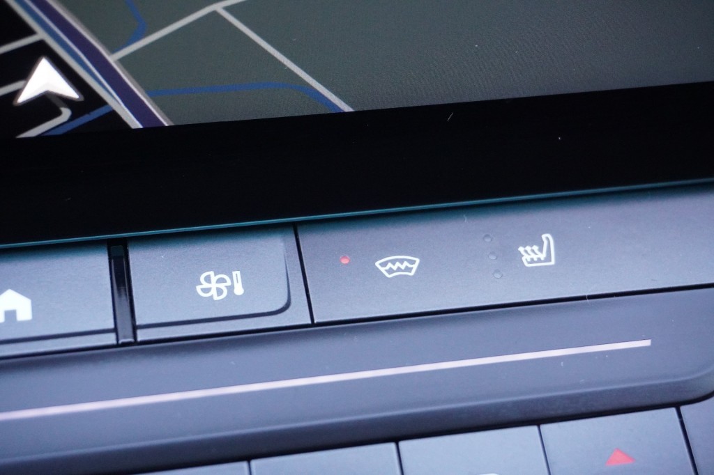 OPEL-ASTRA-Sports Tourer 1.6 Turbo Hybrid Ultimate / Panoramadak / Camera / AGR-stoelen / Winterpakket