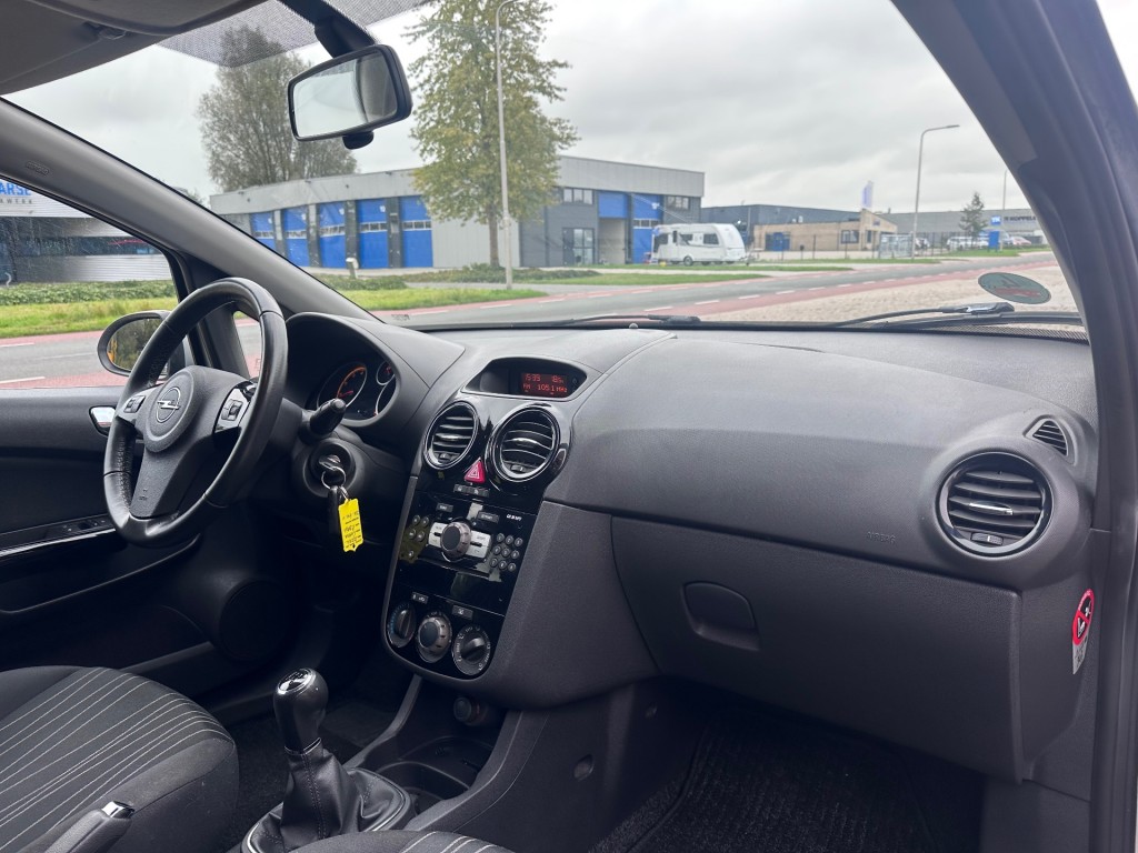 OPEL-CORSA-1.2-16V 111 Edition