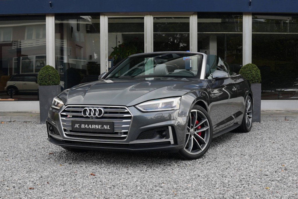 AUDI-S5-Cabrio 3.0 TFSI Quattro