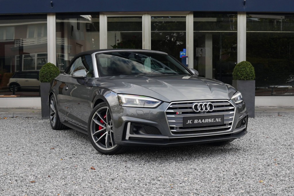 AUDI-S5-Cabrio 3.0 TFSI Quattro