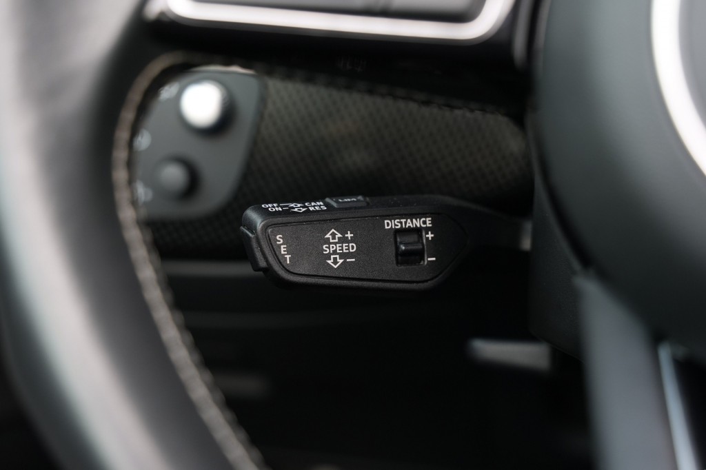 AUDI-S5-Cabrio 3.0 TFSI Quattro