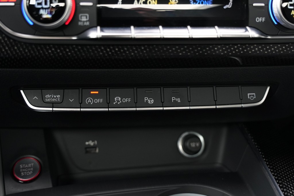 AUDI-S5-Cabrio 3.0 TFSI Quattro