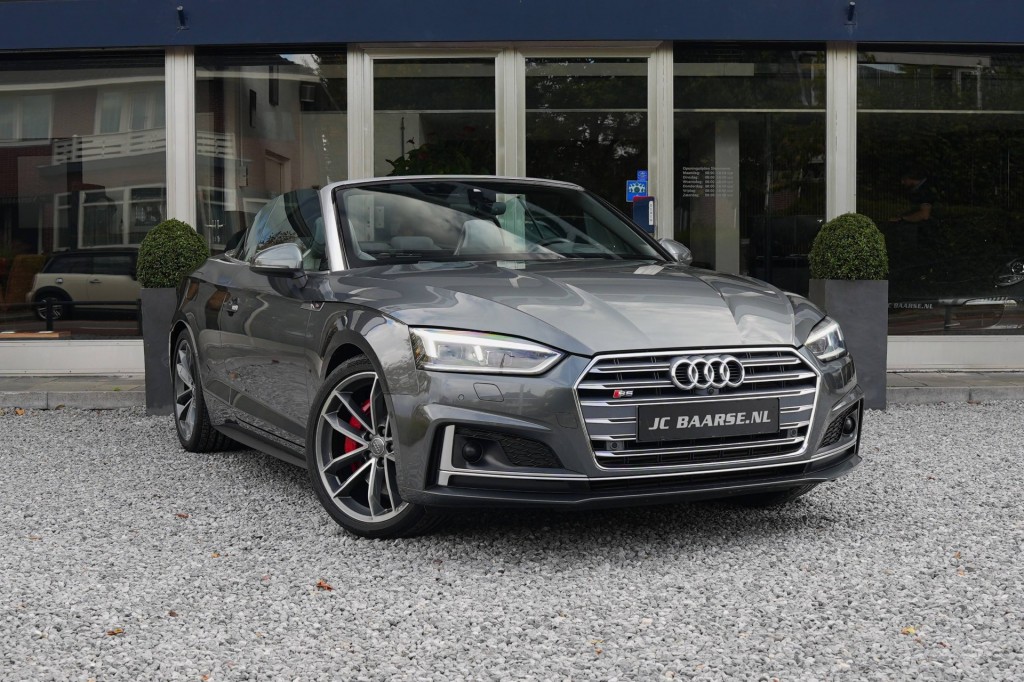 AUDI-S5-Cabrio 3.0 TFSI Quattro