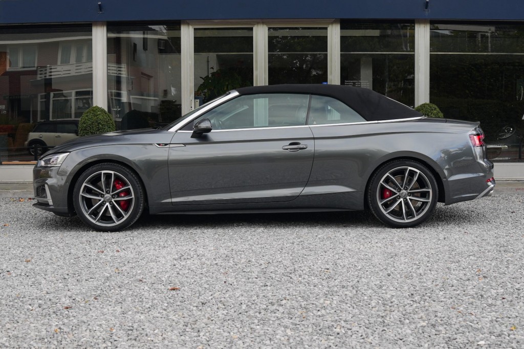 AUDI-S5-Cabrio 3.0 TFSI Quattro