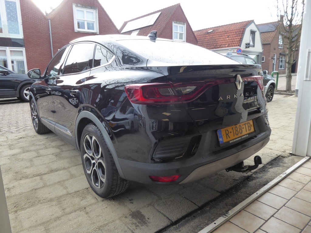 RENAULT-ARKANA-1.6 E-Tech Hybrid 145 Intens