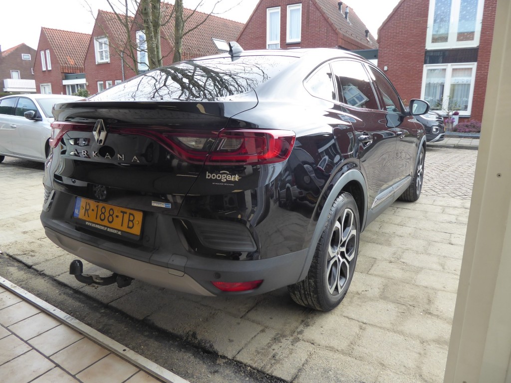 RENAULT-ARKANA-1.6 E-Tech Hybrid 145 Intens