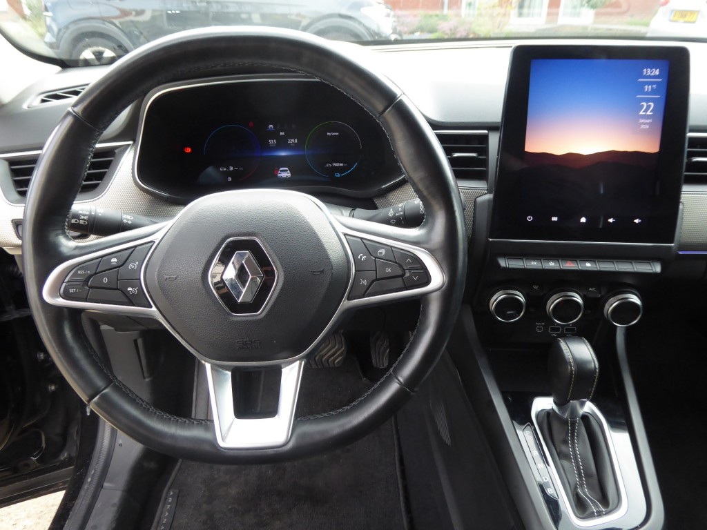 RENAULT-ARKANA-1.6 E-Tech Hybrid 145 Intens