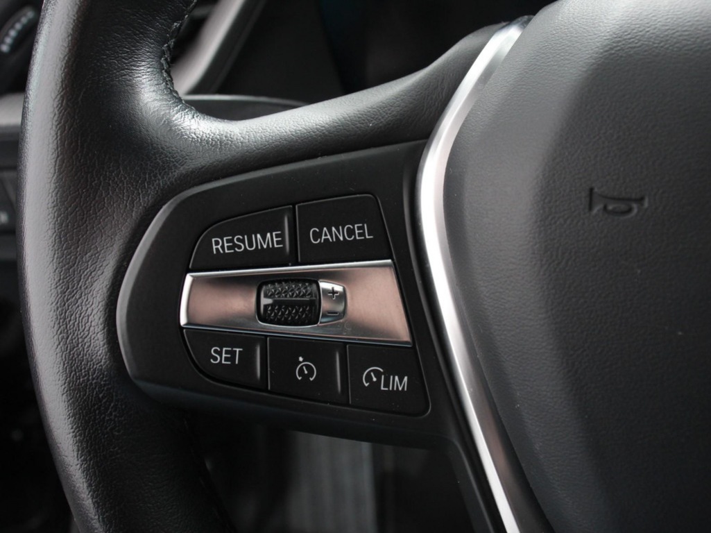 BMW-1-SERIE-118i Automaat High Executive   Navigatie   Apple Carplay/Android Auto   Parkeersensoren   Virtual Cockpit   Stoelverwarming   Cr