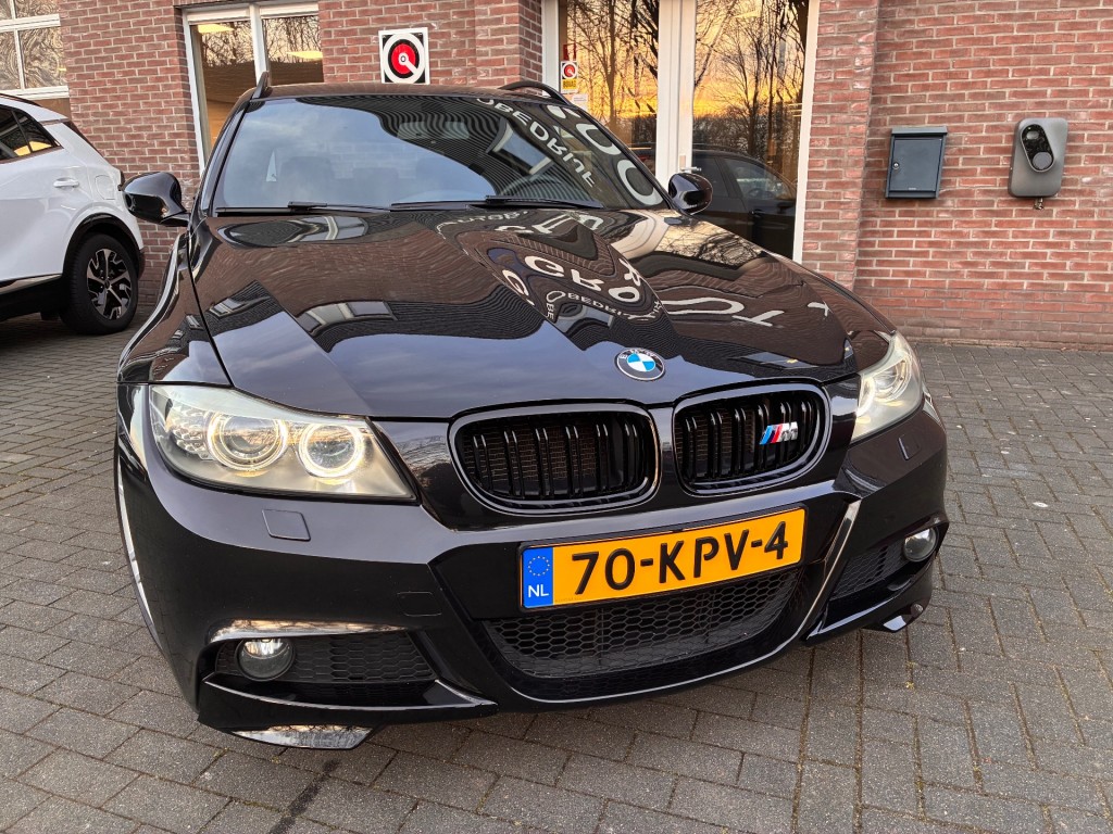 BMW-3-SERIE-318I M-SPORT! ZEER NETTE AUTO!