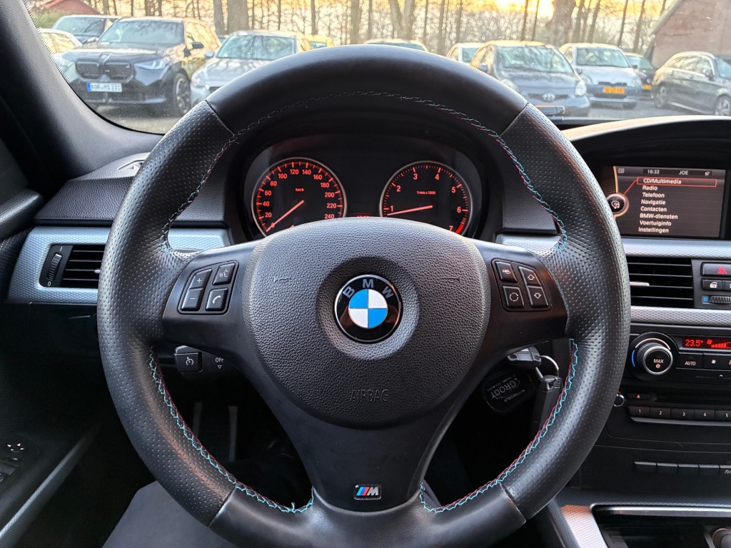 BMW-3-SERIE-318I M-SPORT! ZEER NETTE AUTO!