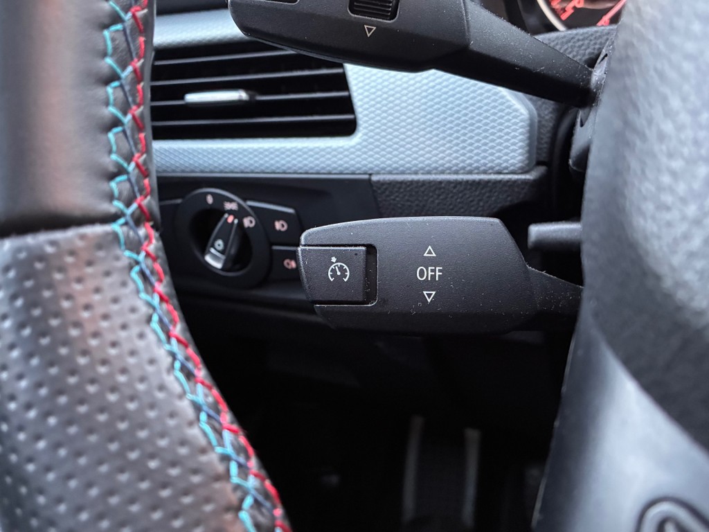 BMW-3-SERIE-318I M-SPORT! ZEER NETTE AUTO!